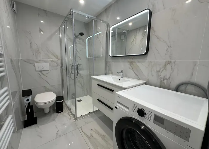 La Fontaine Apartment
